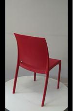 Качественни пластмасаови столове червени