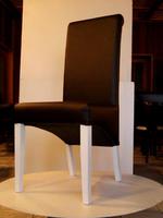 дървени столове за заведения с различен вид и размер